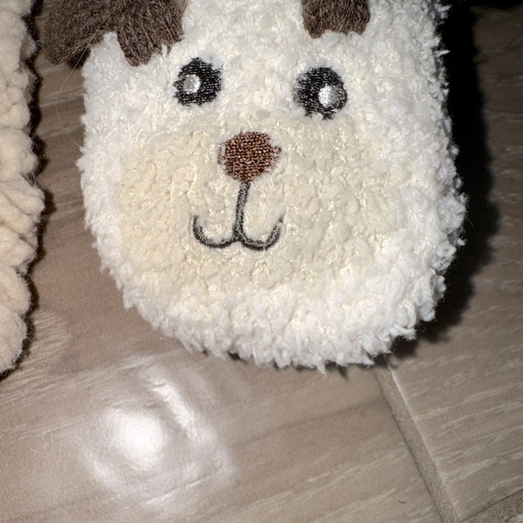 Cute dog  slipper socks their fluffy texture, brown ears, embroidered face s/m - Picture 3 of 7